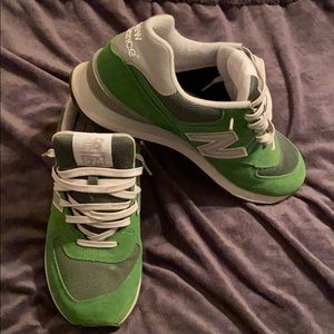 Mens New Balance Green Suede 574s size 10